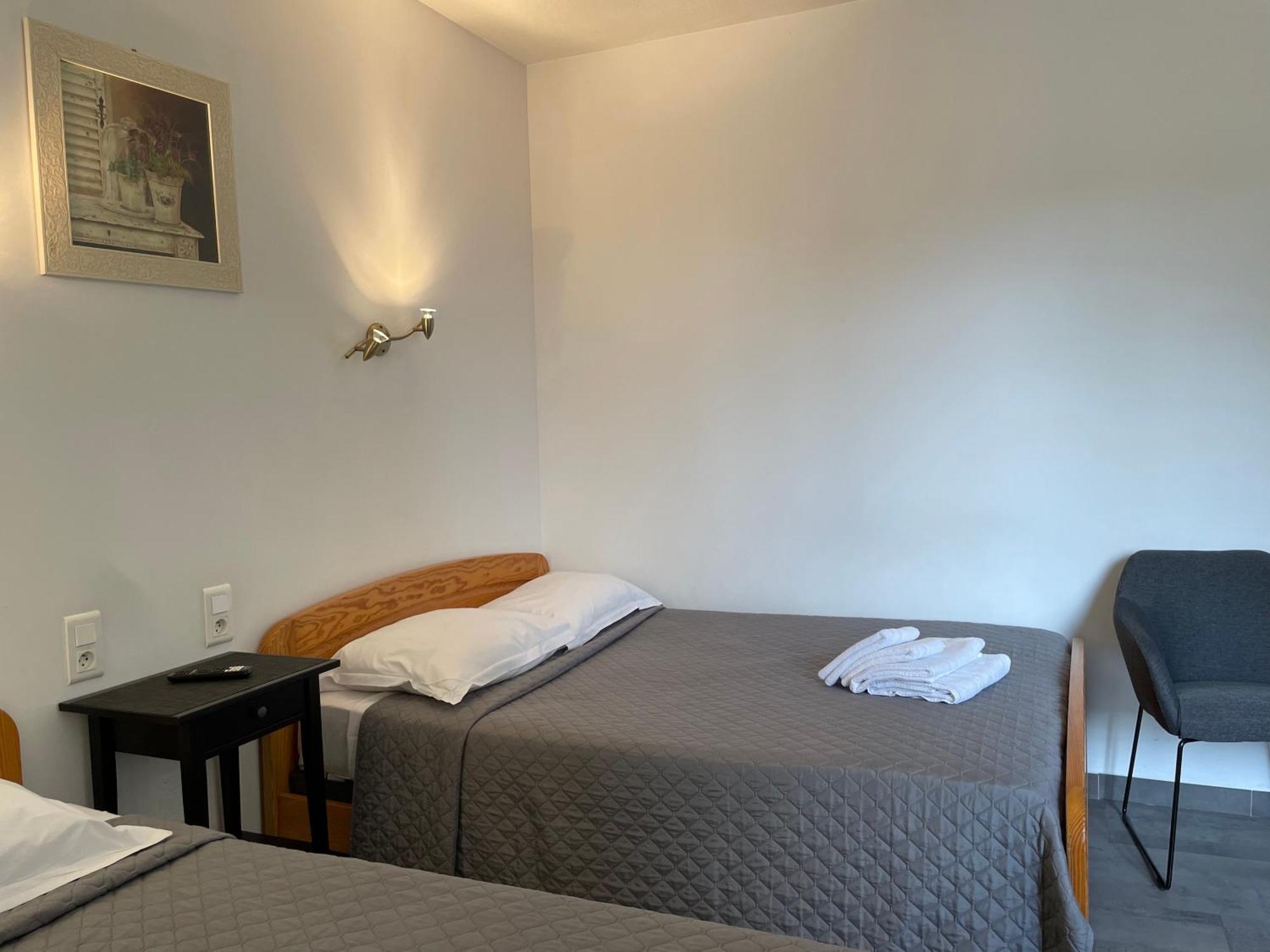 Hotel L'Escale Aigues-Mortes Eksteriør billede