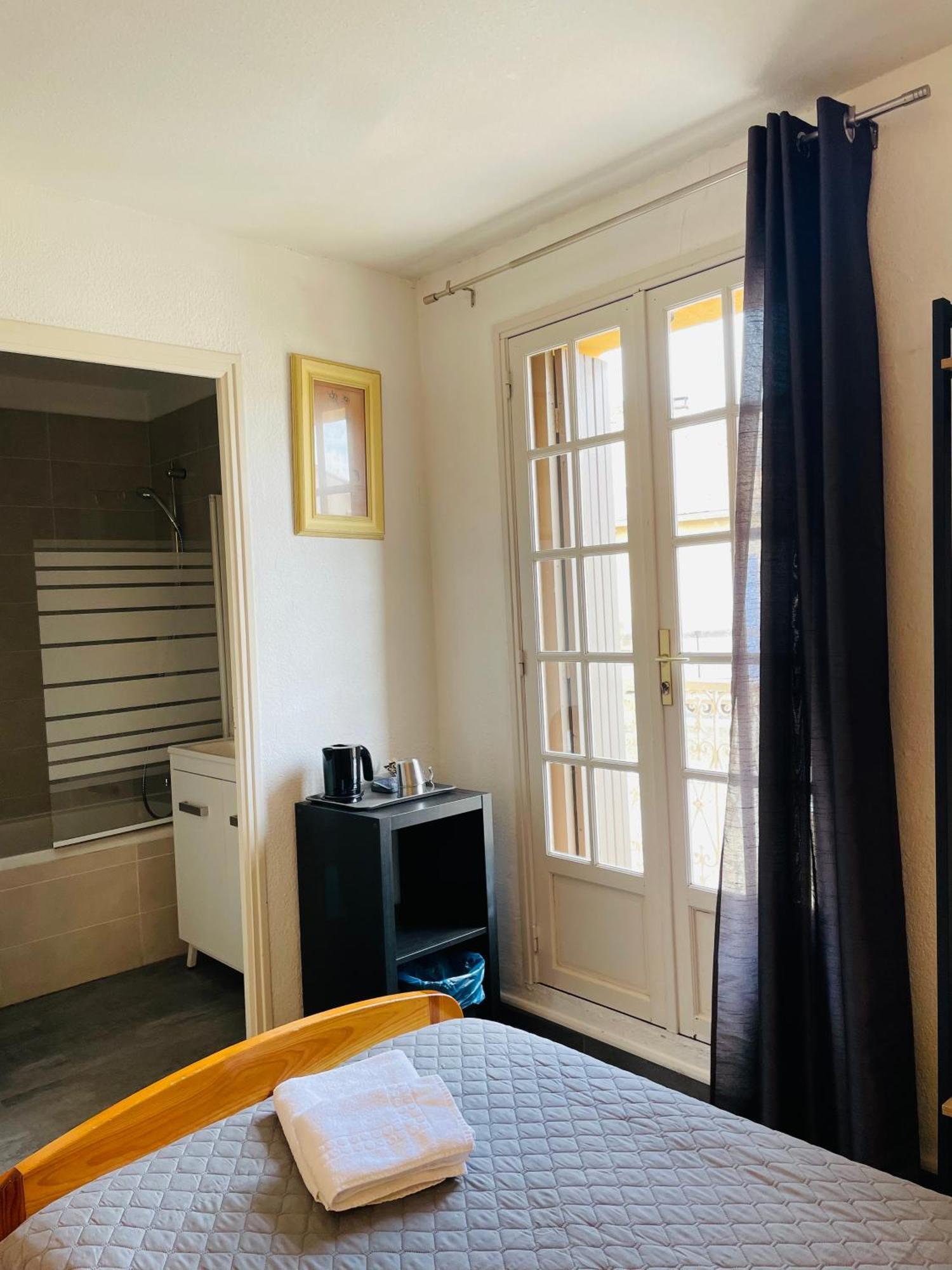 Hotel L'Escale Aigues-Mortes Eksteriør billede